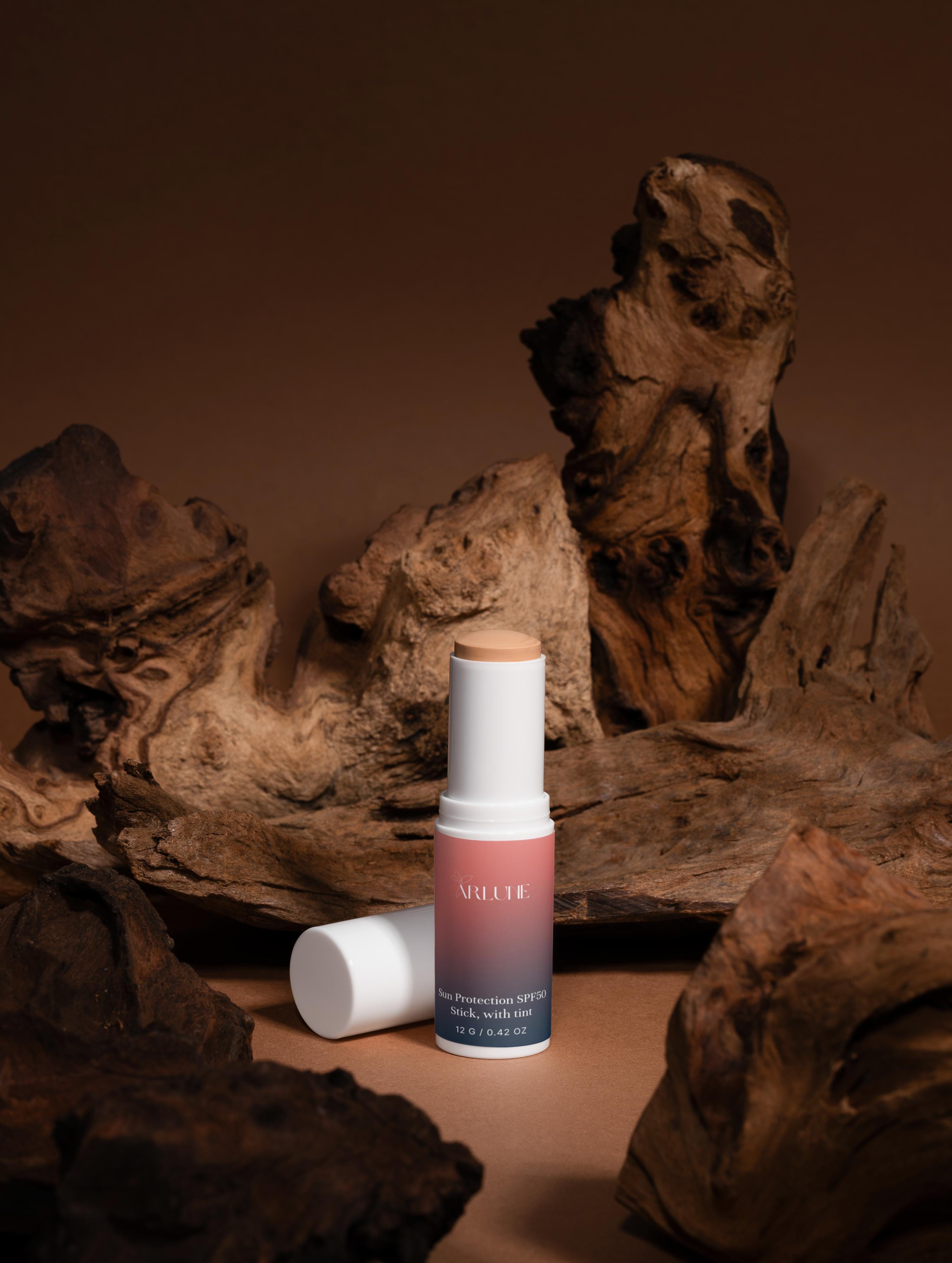Sun Protection SPF50 Stick, with tint